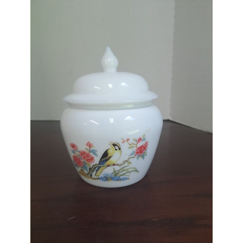 1972 Avon Dynasty Milk Glass Ginger Jar With Songbird
